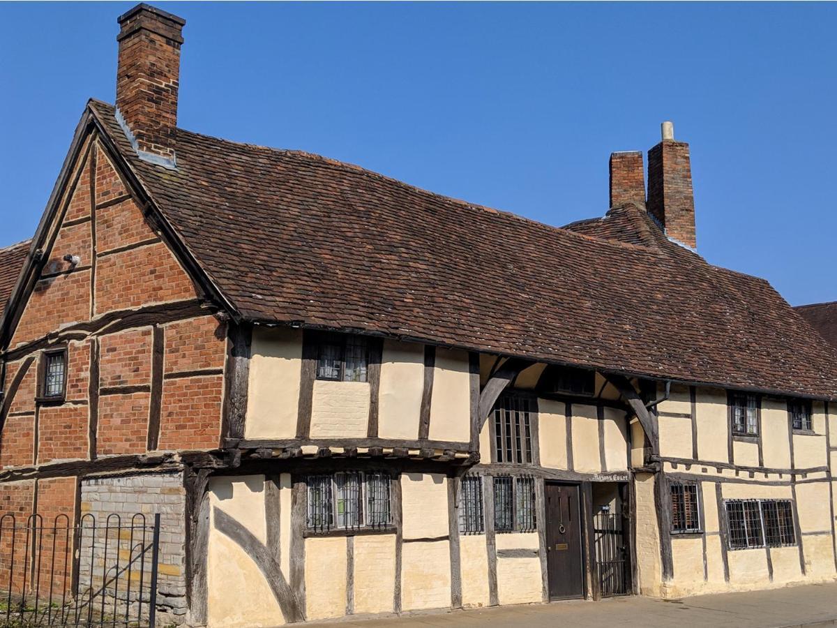 Villa One Masons Court Stratford-upon-Avon Exterior foto
